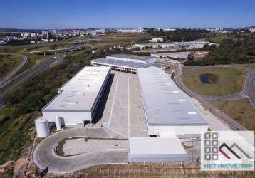 Galpão comercial/industrial (1.303,88m²), 4 banheiros, 8 vagas. no aeroporto do jundiaí