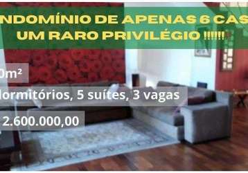 Casa em condomínio 5 dorms (350m²), 5 suítes, 3 vagas. a poucos metros da estação adolfo pinheiro