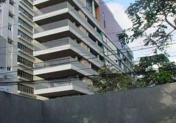 Cobertura duplex 2 dorms (600m²), 2 suítes, terraço, 6 vagas. totalmente reformado e modernizado