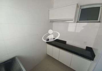 Apartamento com 3 quartos para alugar no brasil, uberlândia  por r$ 2.700