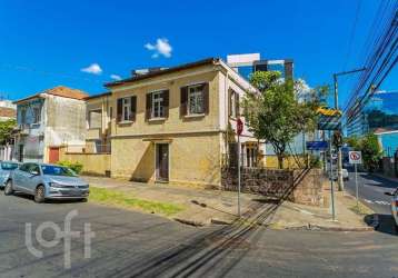 Casa com 8 quartos à venda na rua tiradentes, 142, independência, porto alegre por r$ 1.520.000