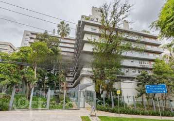 Apartamento com 3 quartos à venda na rua miguel tostes, 240, rio branco, porto alegre por r$ 1.289.373