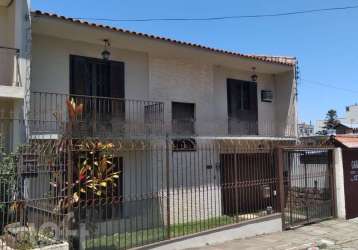 Casa com 3 quartos à venda na rua engenheiro alfredo mayer waldeck, 65, são joão, porto alegre por r$ 899.000