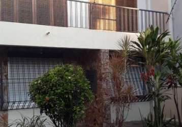 Casa com 3 quartos à venda na rua chile, 643, jardim botânico, porto alegre por r$ 1.400.000