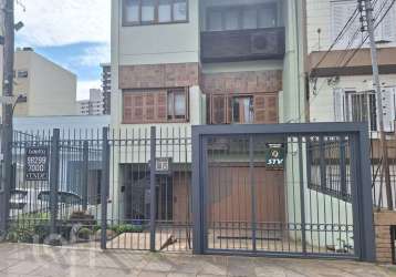 Casa com 4 quartos à venda na rua joão abbott, 100, petrópolis, porto alegre por r$ 1.725.000