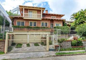 Casa com 4 quartos à venda na rua de la grange, 339, três figueiras, porto alegre por r$ 4.280.000