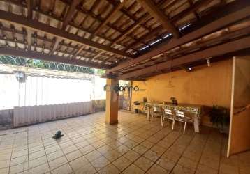 Casa com 3 quartos à venda na rua canarinho, conjunto pontal, uberaba por r$ 280.000