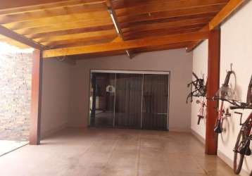 Casa com 3 quartos à venda na rua leda cartafina, jardim itália, uberaba por r$ 480.000