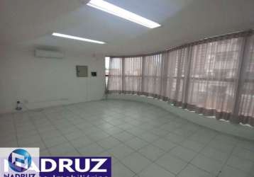 Excelente predio comercio em rio preto, no centro, possui 03 pavimentos, elevador, salas climatizadas, terreo possui recepção, banheiros adaptados, .