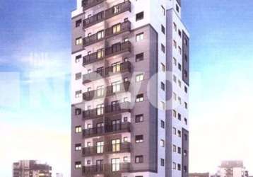 Apartamento compacto em andar alto!