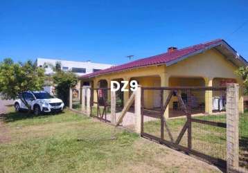 Casa de 3 dormitórios e uma suíte!