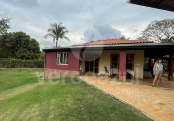 Casa em condomínio fechado com 5 quartos para alugar na rua sebastião wenceslau pinheiro, 475, loteamento chácaras vale das garças, campinas, 400 m2 por r$ 3.500