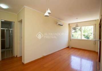 Apartamento com 1 quarto para alugar na rua miguel couto, 269, menino deus, porto alegre, 42 m2 por r$ 1.650