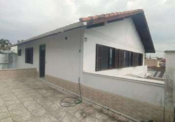 Casa com 5 quartos à venda na servidão franzoni, 574, agronômica, florianópolis, 200 m2 por r$ 650.000