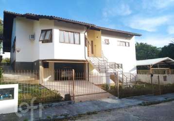 Casa com 4 quartos à venda na servidão oscar joão costa, 84, joão paulo, florianópolis, 217 m2 por r$ 1.350.000