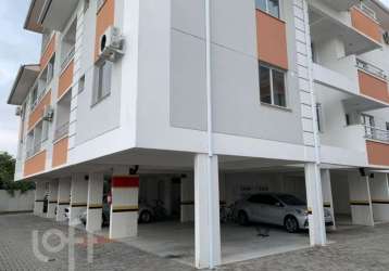 Apartamento com 2 quartos à venda na rodovia tertuliano brito xavier, 688, canasvieiras, florianópolis, 61 m2 por r$ 600.000