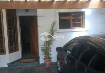 Casa em condomínio fechado com 4 quartos à venda na rua manoel guarini, 70, santa terezinha, são bernardo do campo, 175 m2 por r$ 650.000