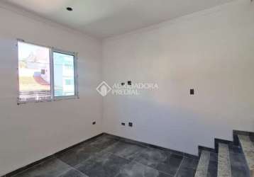 Casa em condomínio fechado com 2 quartos à venda na rua amambaí, 112, vila cecília maria, santo andré, 88 m2 por r$ 583.000