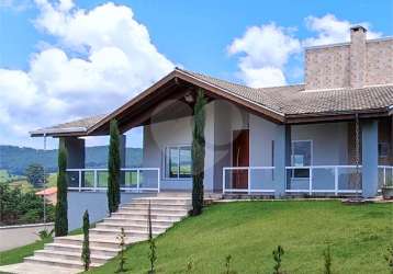 Casa chácara com piscina aquecida à venda em residencial campo alegre, poços de caldas