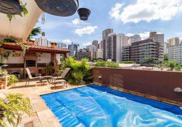 Casa tipo  para venda com 4 quartos, 348m²