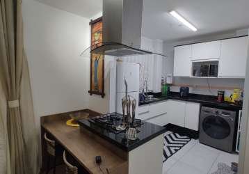 Lindo apartamento a venda 2 quartos e varanda