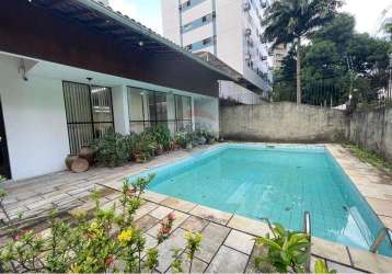 Vendo casa 468,65 m² | 4 quartos | piscina | 5 vagas estacionamento | em ótimas condições