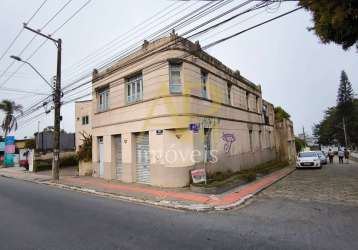 Casa à venda, averbada com 4 dormitórios no centro histórico de são josé.