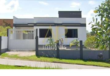 Casa à venda com 3 dormitórios (1 suíte) e churrasqueira em biguaçu - 417m²