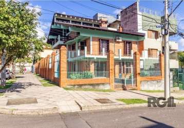 Casa com 3 quartos para alugar na rua ludwig jacob hubler, 10, jardim itu sabará, porto alegre por r$ 18.000