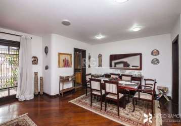 Casa com 3 quartos à venda na rua francisco ferrer, 202, rio branco, porto alegre por r$ 1.600.000