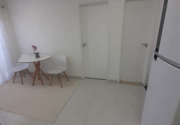 Vende-se apartamento novo mobiliado.