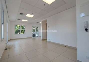 Sala comercial integrada no bairro barcelona