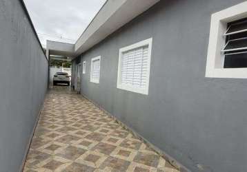 Casa térrea no litoral norte de sp, em massaguaçu, caraguatatuba à 1km da praia, com 2 quartos