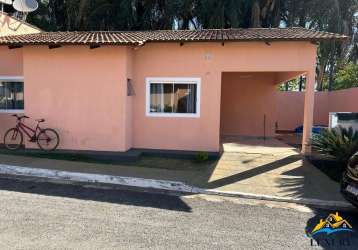 Casa de 3 quartos, sendo 1 suíte - piscina - senador canedo