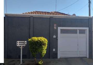 Casa à venda em birigüi-sp, residencial prefeito mário crêm: 2 quartos, 2 suítes, 2 salas, 3 banheiros, 1 vaga, 144 m².