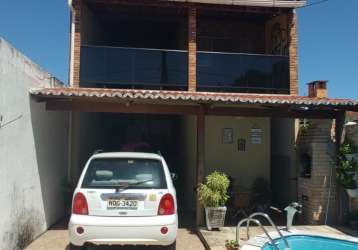 Vende-se casa duplex com 6 quartos em nova parnamirim