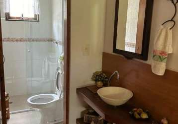 Casa em condomínio fechado com 4 quartos à venda na rua oswaldo de andrade, 899, pinheiros tênis village, cotia por r$ 1.050.000