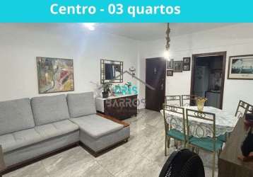 Apartamento reformado à venda com 03 quartos no centro de cabo frio-rj