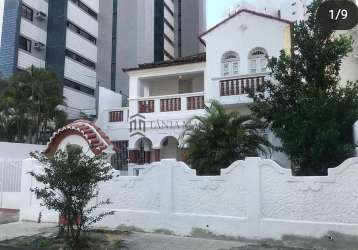 Casa comercial na rua amapá com 450m²,com 5 quartos e 3 vagas, aflitos - recife/pernambuco