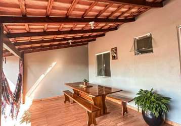 Casa geminada com 2 quartos + 2 vagas de garagem, três rios do norte - jaraguá do sul