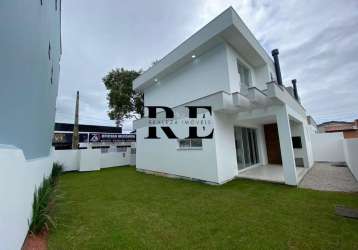 Casa com 3 quartos à venda na servidão olímpio manoel da costa, 212, canasvieiras, florianópolis por r$ 1.070.000