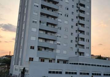 Gazola vende ótimo apartamento com dois dormitórios , sala com sacada, banheiro social,lavanderia  e garagem