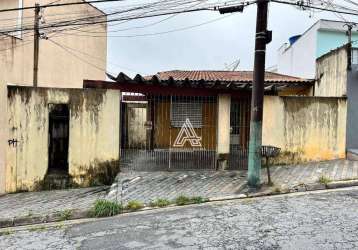 Casa a venda em ótima localização