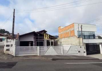 Casa em ótima localização no  bairro rau