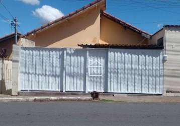 Casa com 3 dormitórios à venda, 250 m² por r$ 900.000 - nossa senhora aparecida - pouso alegre/mg