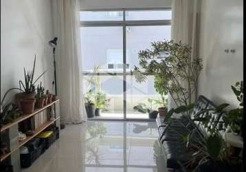 Apartamento de 3 quartos na trindade/carvoeira - em frente a dos acesso para ufsc!