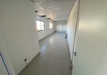 Sala comercial 50m² aprovada pela vigilância sanitária dentro dos critérios mais rígidos!