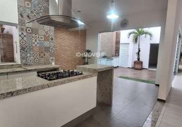 Casa em condomínio fechado com 3 quartos à venda na avenida três de março, 200, aparecidinha, sorocaba, 170 m2 por r$ 1.490.000