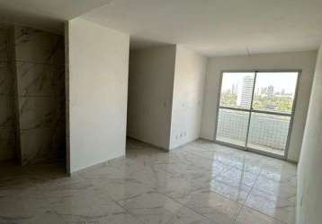 Apartamento com 2q sendo 1 suíte, no melhor trecho da torre.