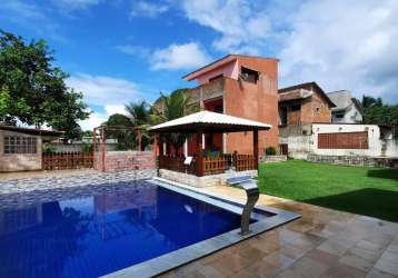 Casa com 4 suítes á venda  em porto de galinhas.